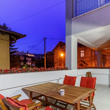 New Luxury In Old Town With Free Garage Διαμέρισμα Σαράγεβο