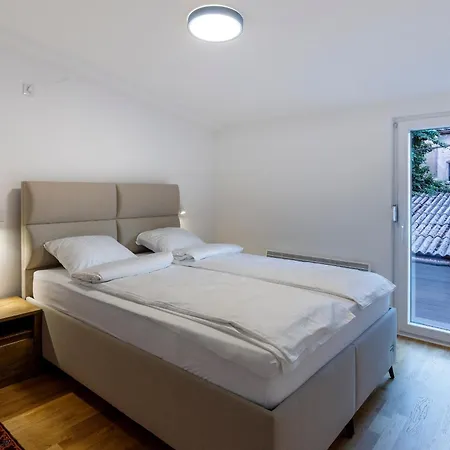 New Luxury In Old Town With Free Garage Appartamento Sarajevo